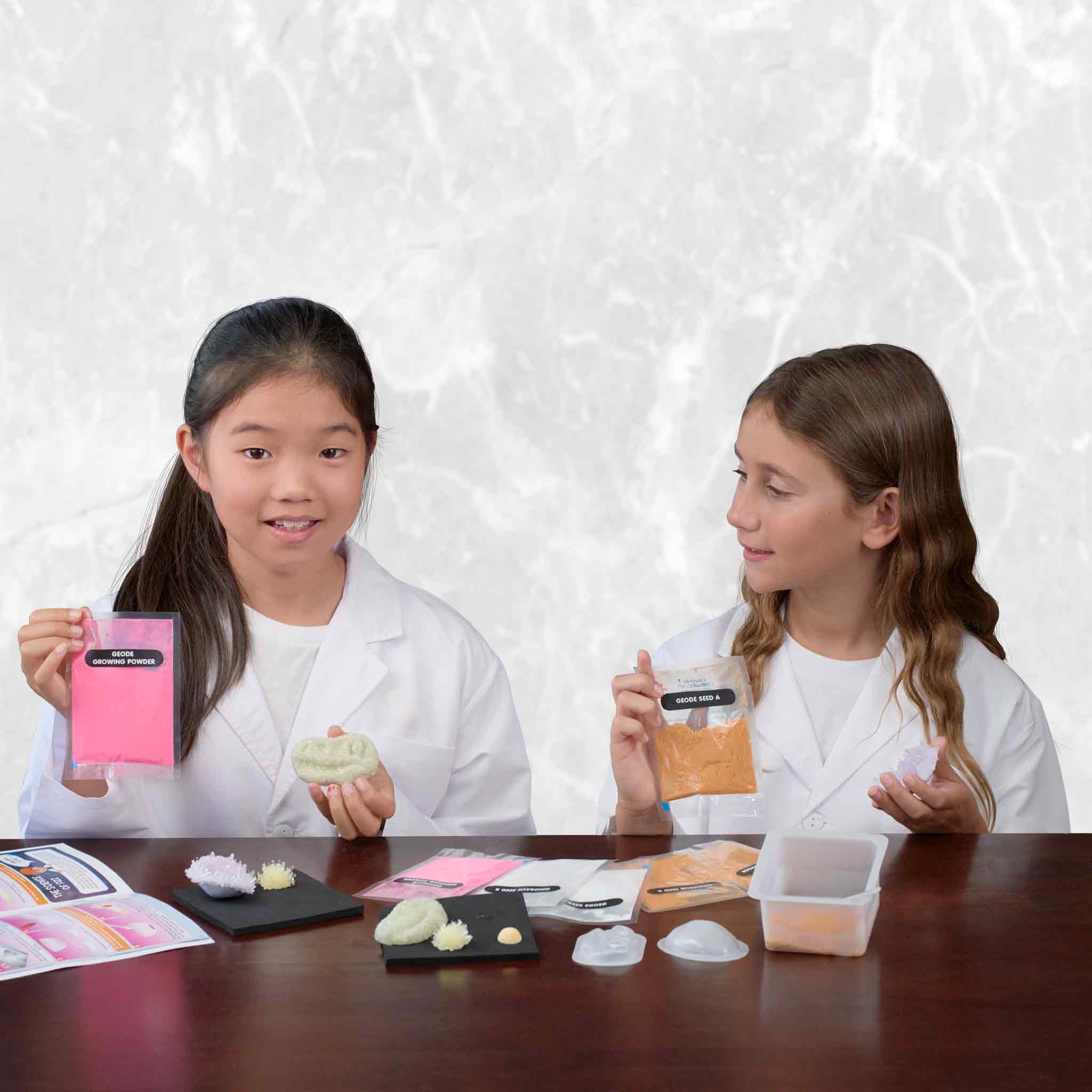 Amazing Crystal Grow and Explore Kit - Ideal for Educational Fun