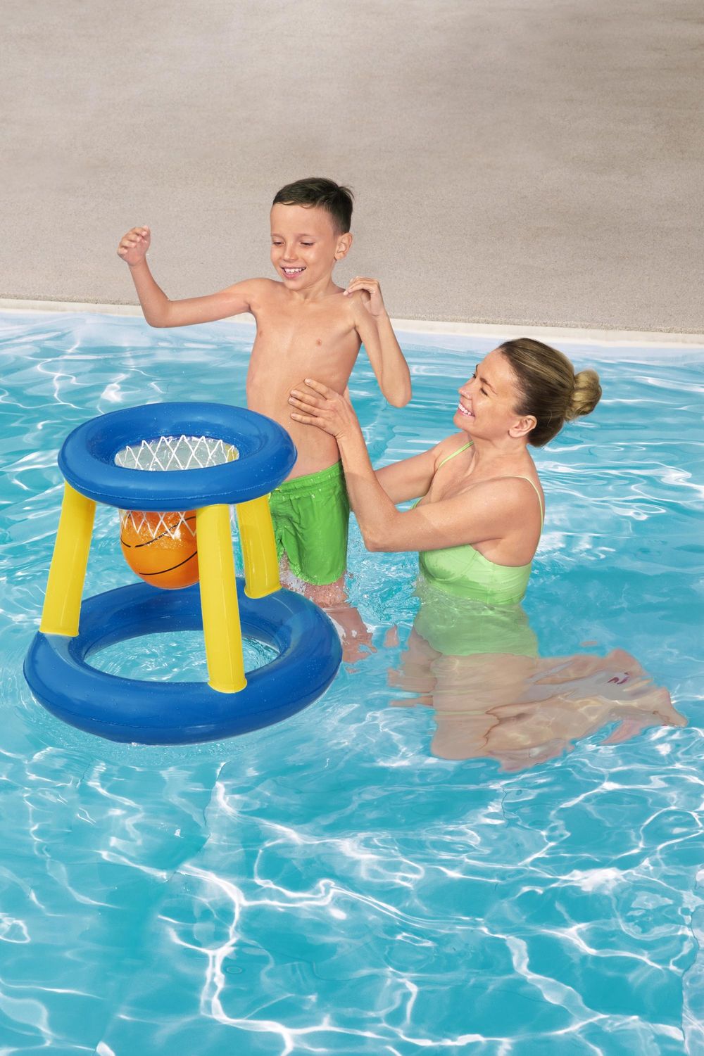 Bestway Splash N Hoop: Fun Inflatable Water Basketball Game