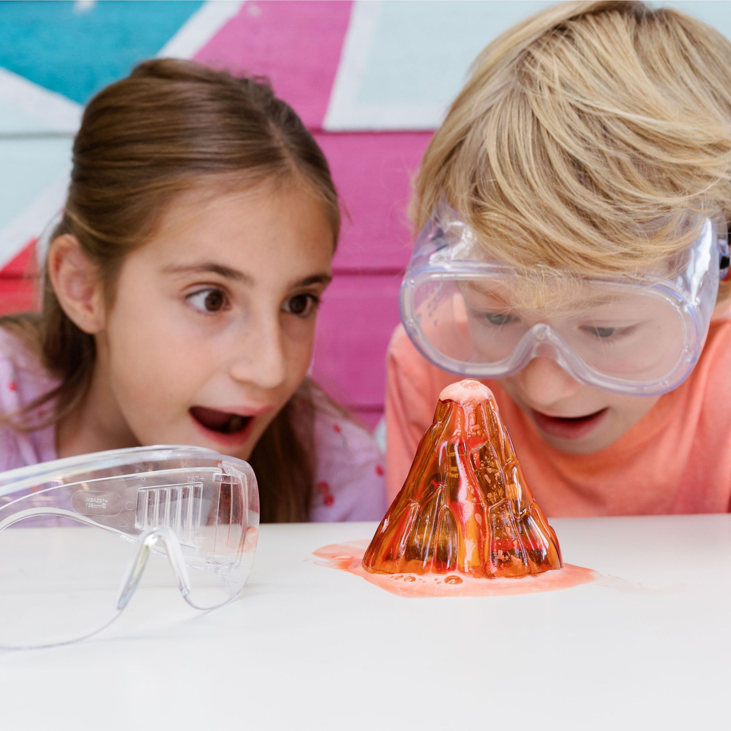 4M Kidzlabs Educational Table - Top Volcano Model for Young Geologists Aged 5+
