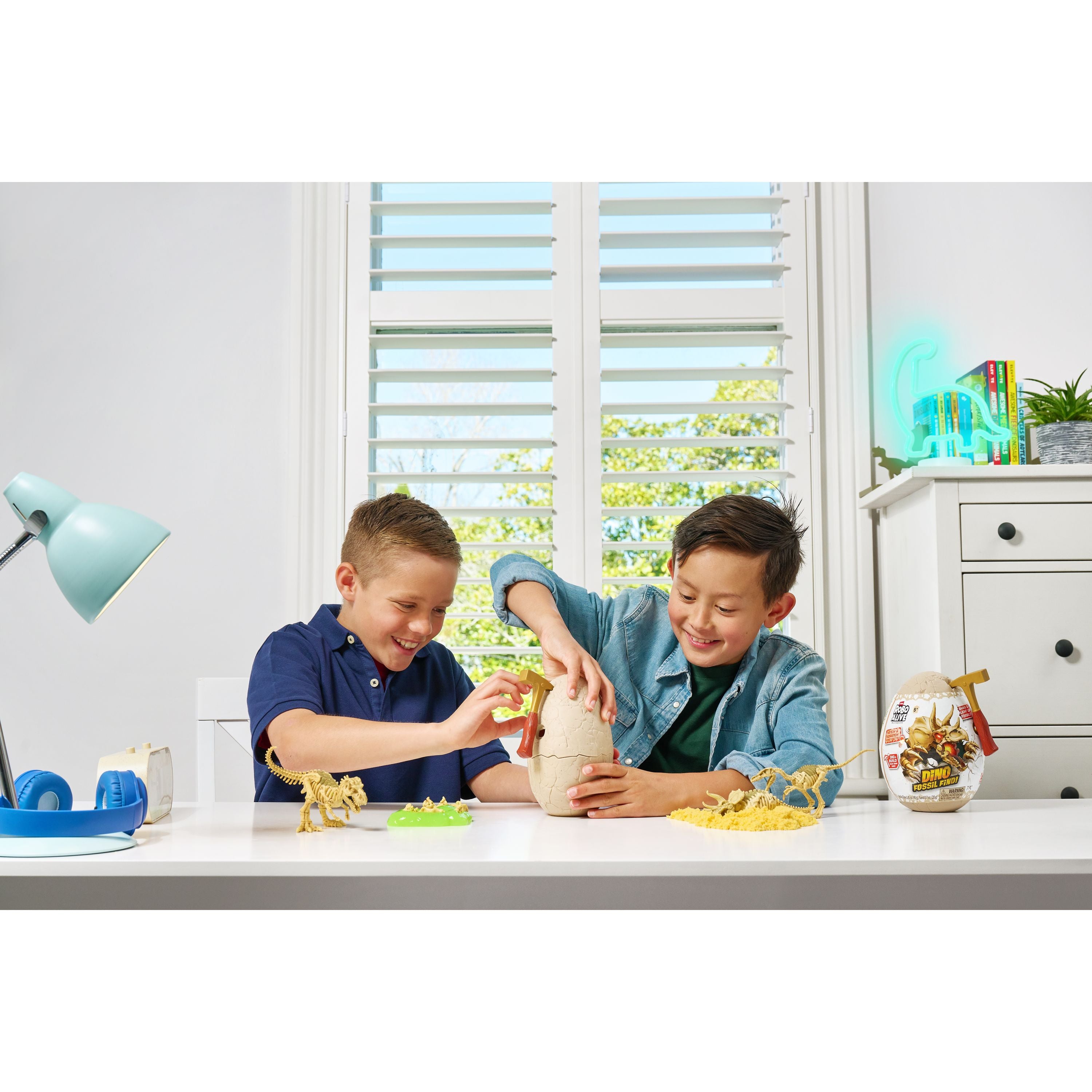 ZURU Robo Alive Mini Dino - Uncover Fossils with Epic Lights and Sounds
