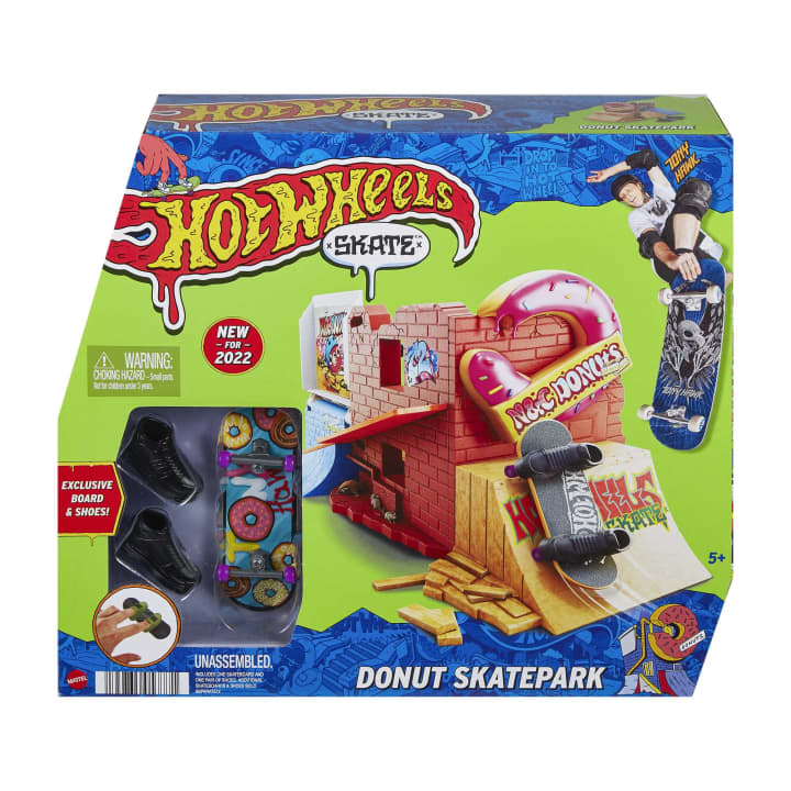 Hot Wheels Skate Drop In Playset - Exclusive Skate Donut Skatepark for Finger - Boarding Fun