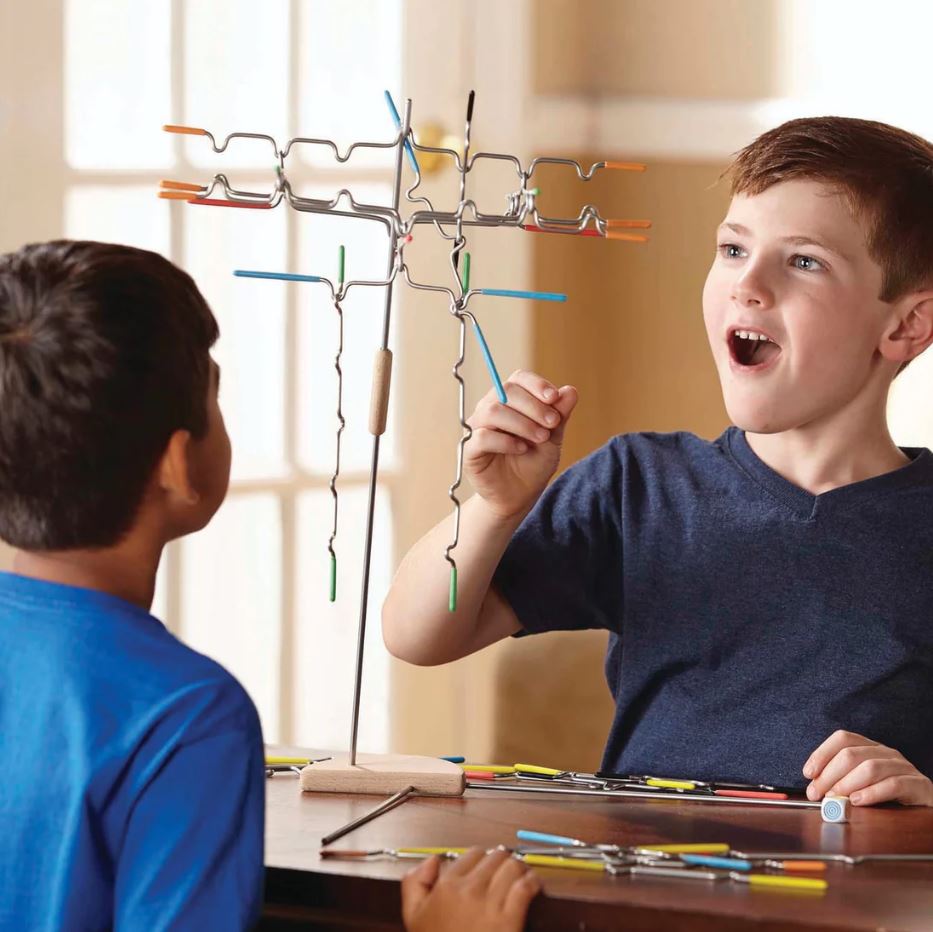 Melissa & Doug - Fascinating Suspend Balancing Game for 1 - 4 Players