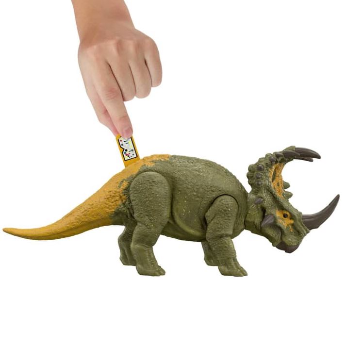 Limited Offer! Jurassic World Roar Strikers Medium - Sized Sinoceratops Dinosaur Figure