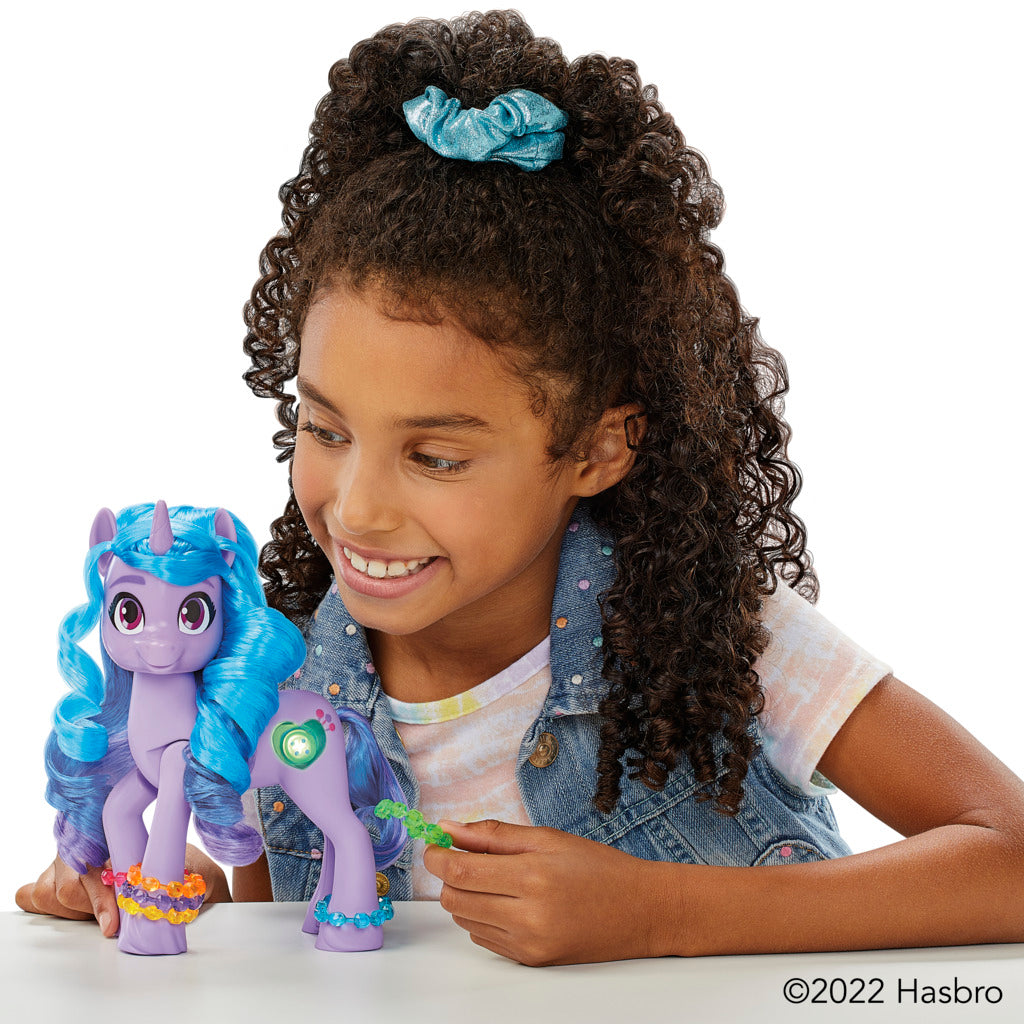 Hot! My Little Pony Izzy Moonbow - 8-Inch Sparkle - Revealing Unicorn Toy for Kids
