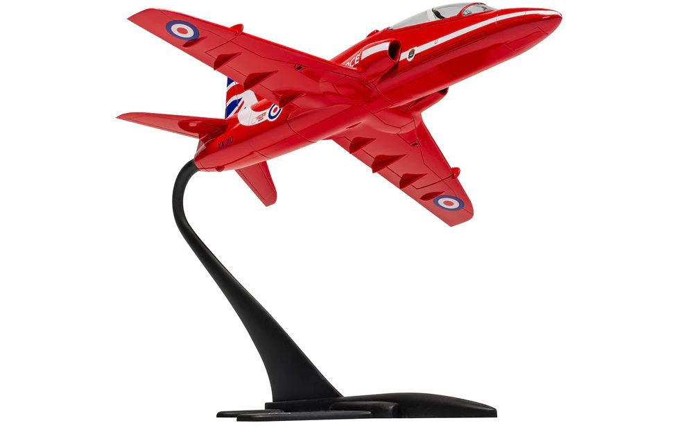 Airfix Starter Model Set: Red Arrows Hawk Aircraft in 1:72 Scale - Ideal for Beginners