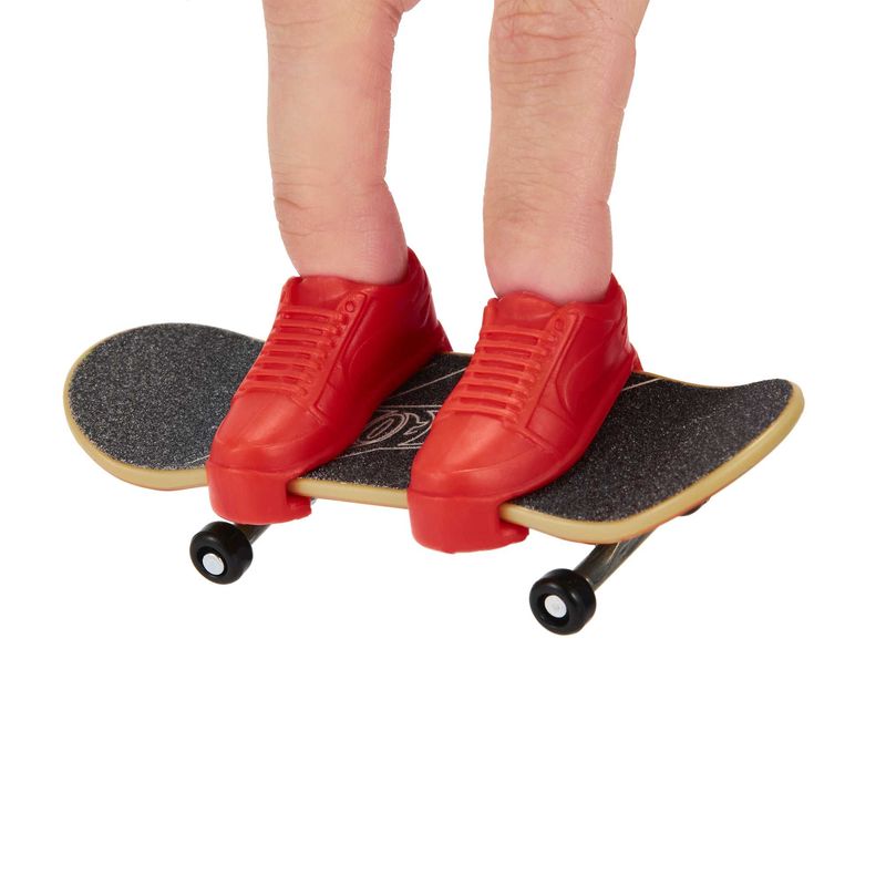 Hot Wheels Skate Fingerboard Single Pack - Abstrakt 5/5 Wildfire Freestyle - Great Gift for Kids