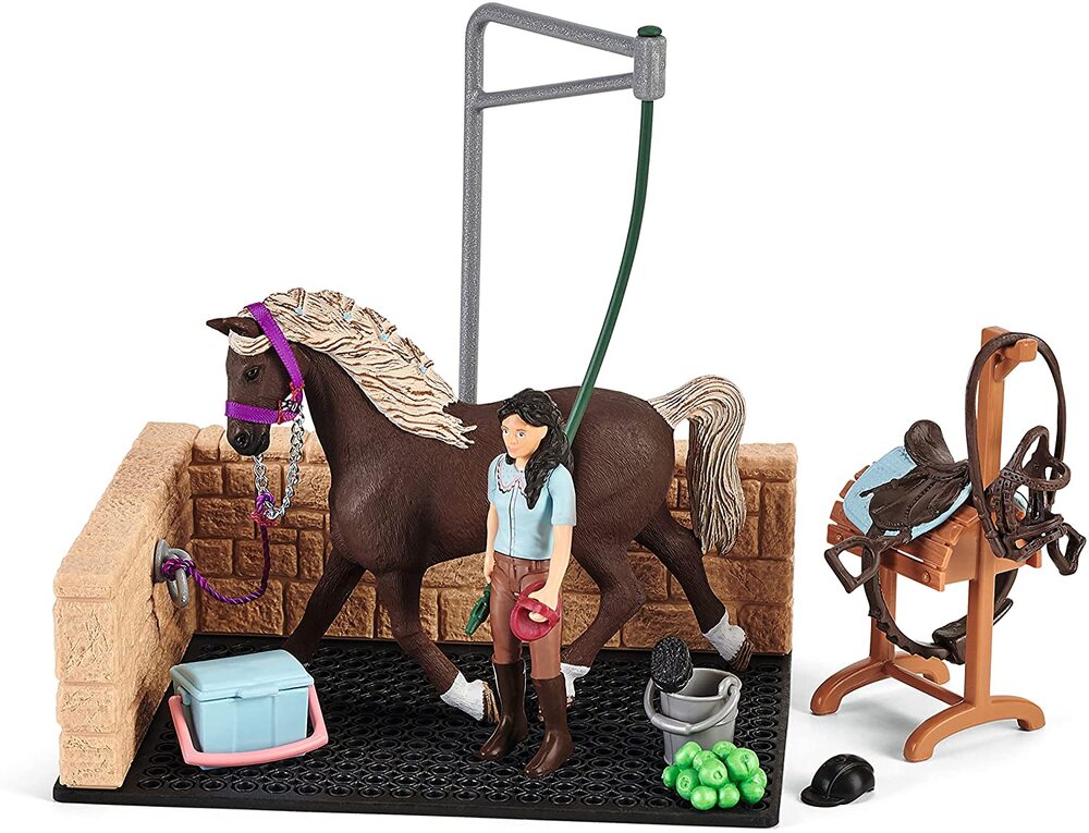 Schleich Modern Horse Club Washing Area Set with Emily & Luna