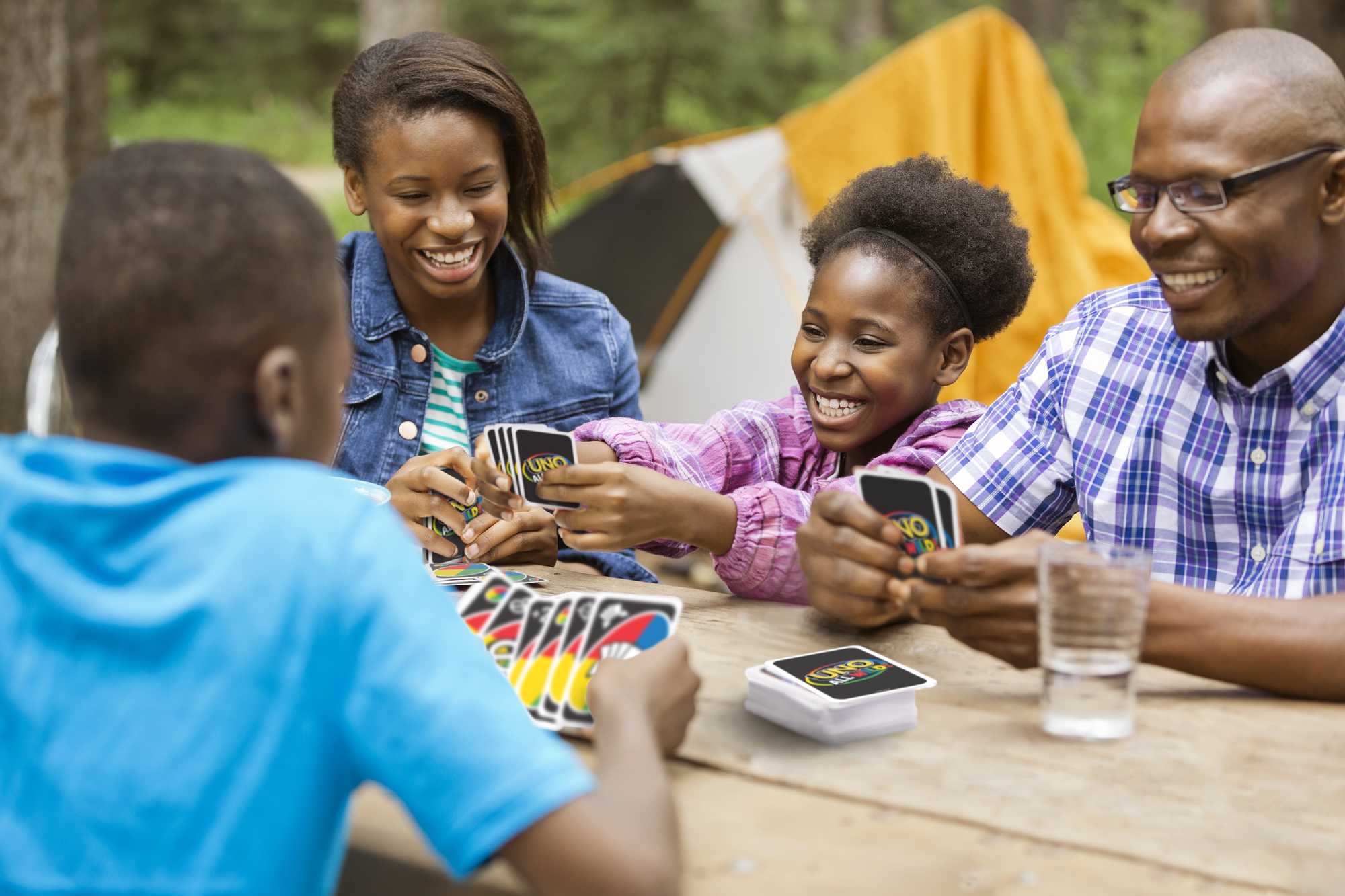 Hot Sale! UNO All Wild Card Game - An Unpredictable Family Favorite
