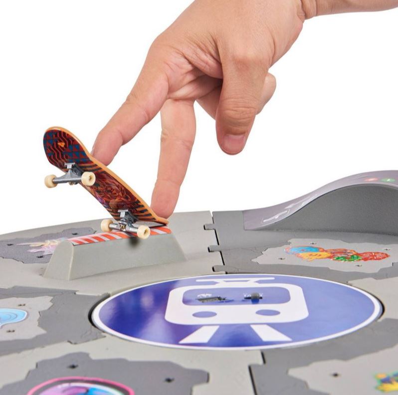 Tech Deck Shredline 360 Turntable - Create Your Ultimate Skatepark!