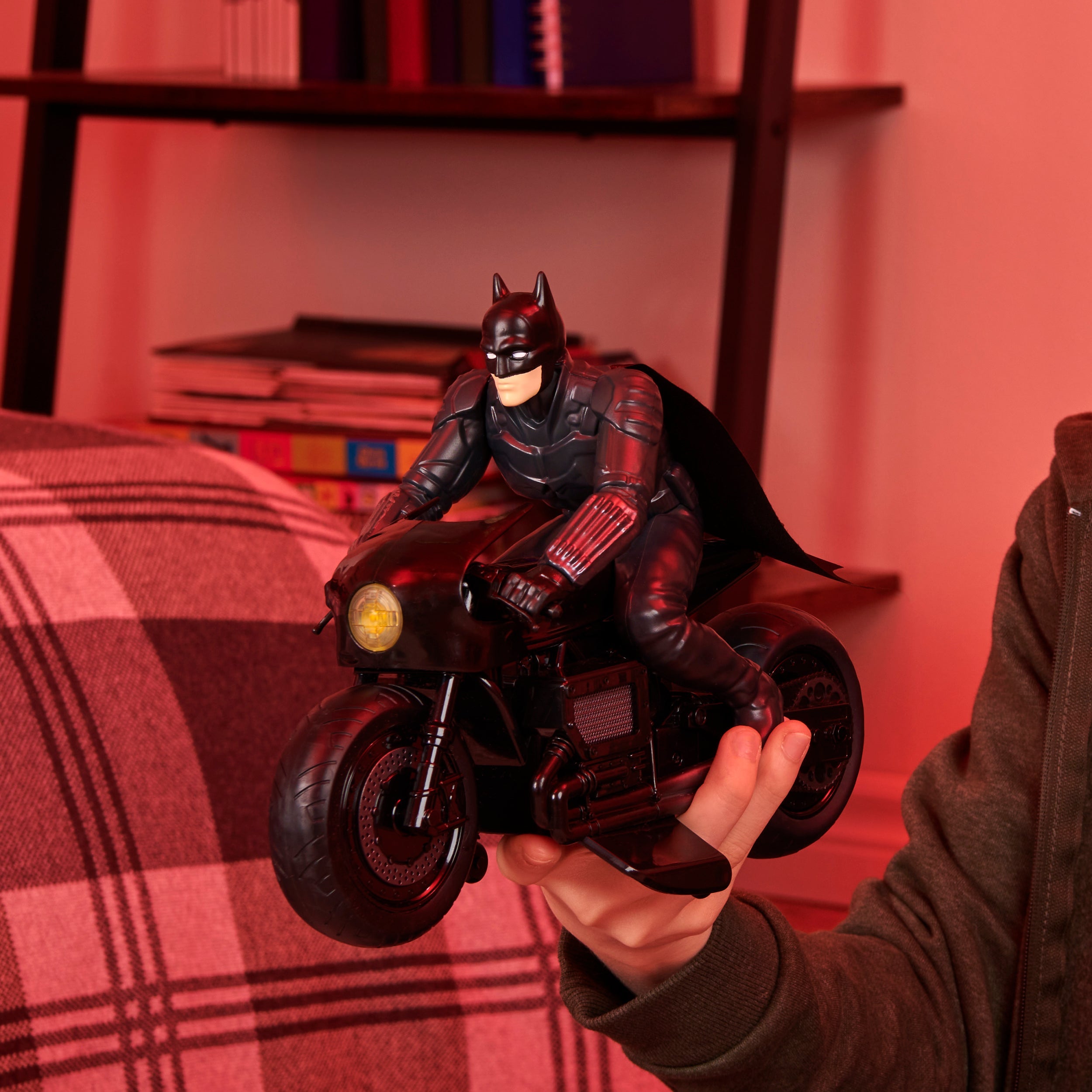 1:10 Scale Remote Control Batcycle from The Batman Movie