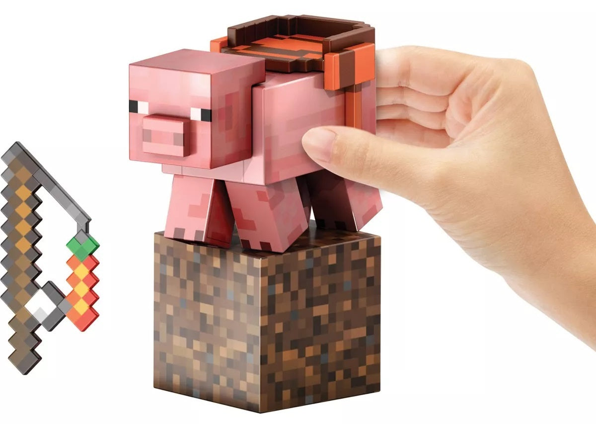 Adorable Minecraft Pig with Shiny Diamond - Level Armor