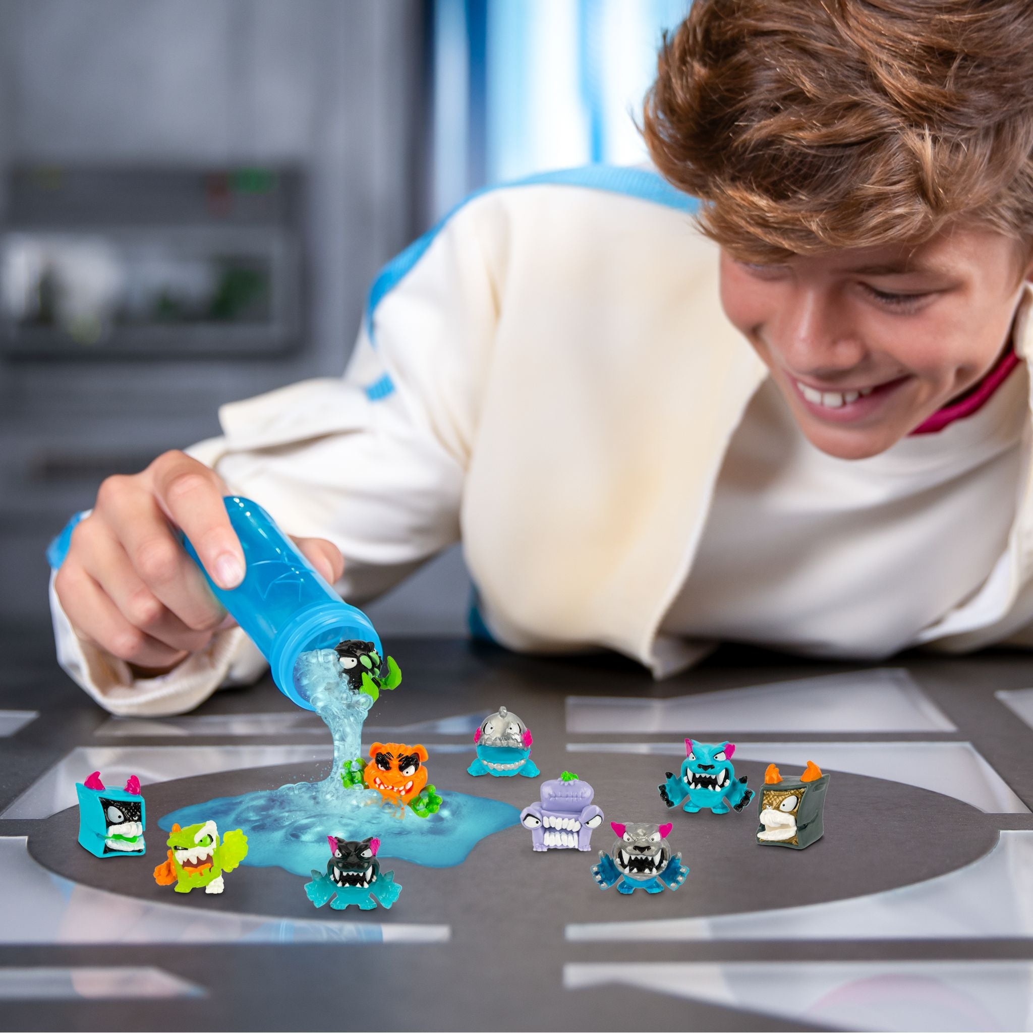 MrBeast Lab Swarms Mega Pack - 12 Assorted Characters, 4-Inspired Set