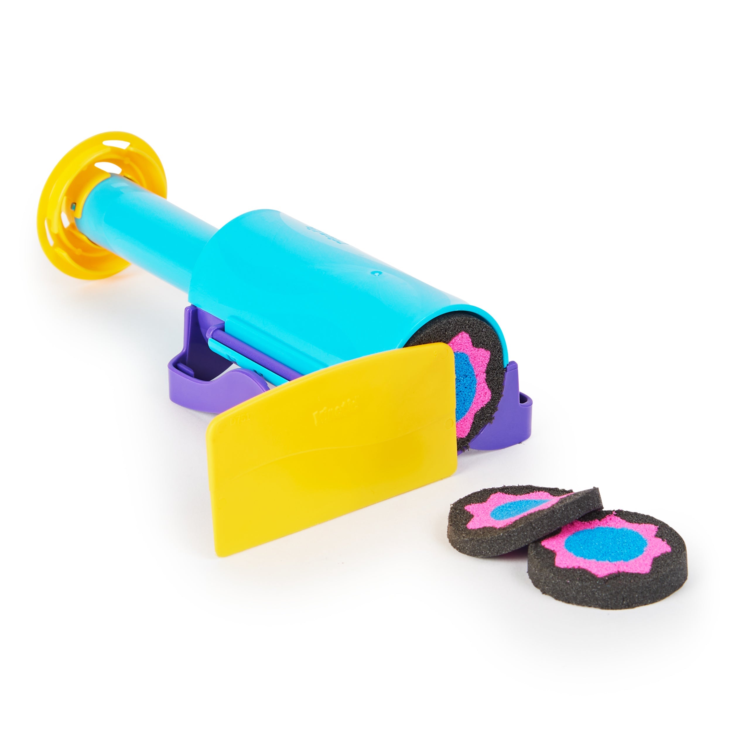 Amazing Kinetic Sand Slice N' Surprise Set - Create Unforgettable Sand Designs!