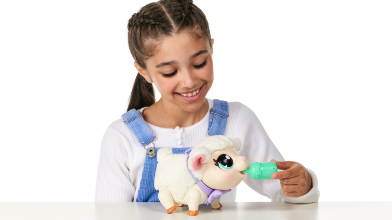 Little Live Pets Interactive My Pet Lamb Snowie with Over 25 Sounds
