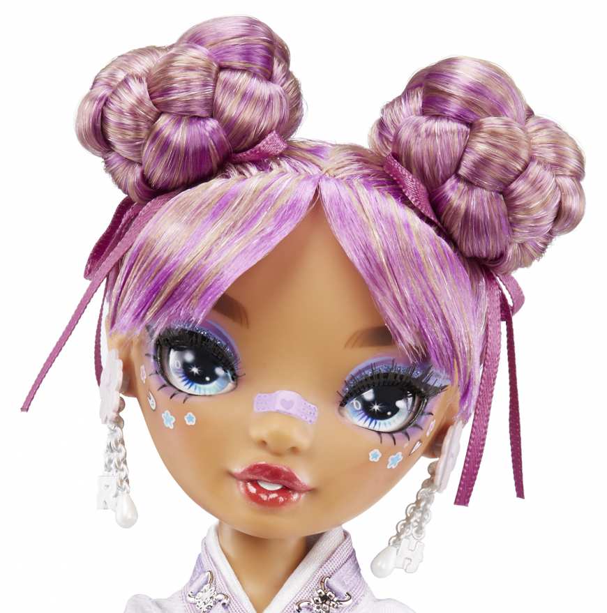 Rainbow High Fashionable Doll - Lila Yamamoto with Trendy Outfits
