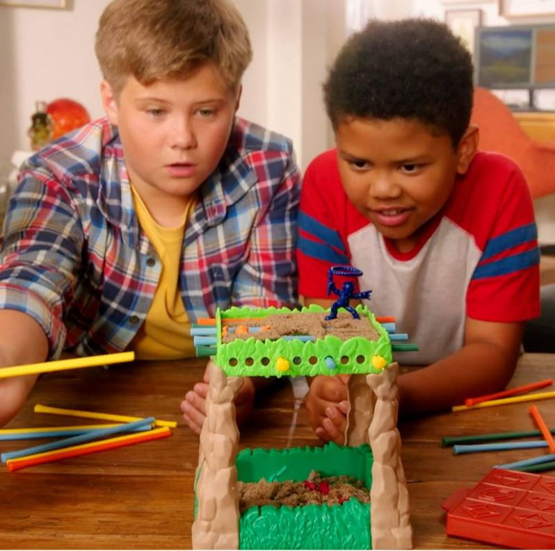 Hot Deal! Spin Master's Sink N Sand Family Board Game with Kinetic Sand