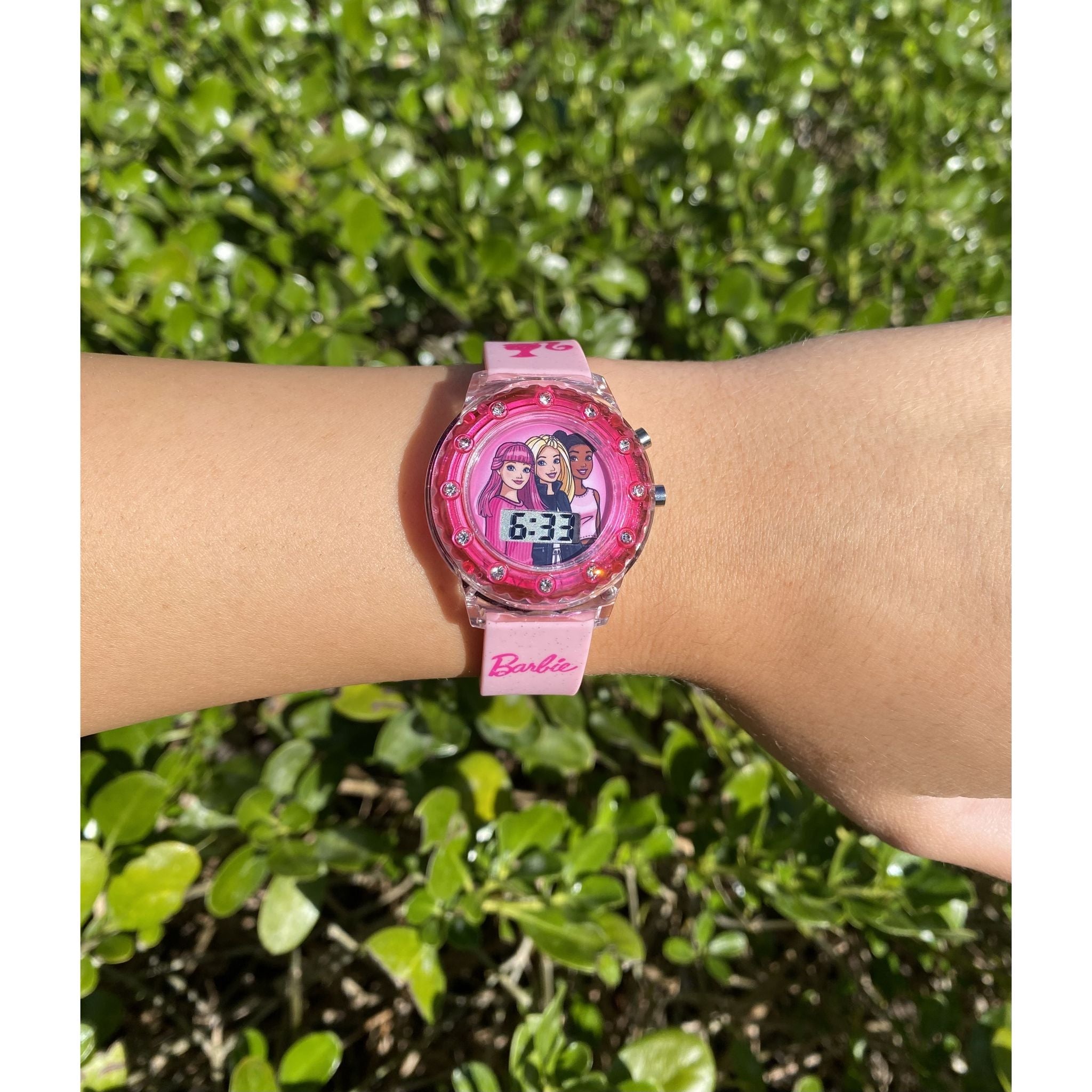 Hot! Barbie Light - Up Digital Watch