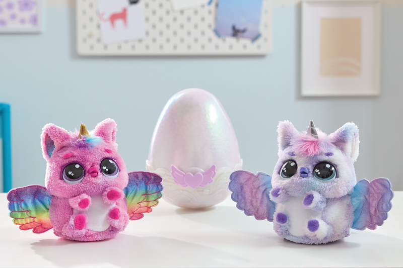 Hatchimals Alive! Enchanting Mystery Hatch Pufficorn with Magical Features