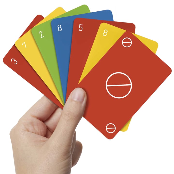 Hot! UNO Minimalista Card Game - A Unique Gift