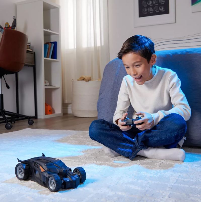 1:20 Scale DC Comics Remote - Controlled Batman Batmobile
