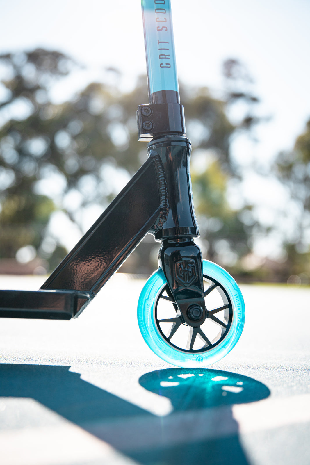 Grit Fluxx Scooter - Black with Blue, Ideal for Beginner to Expert Riders