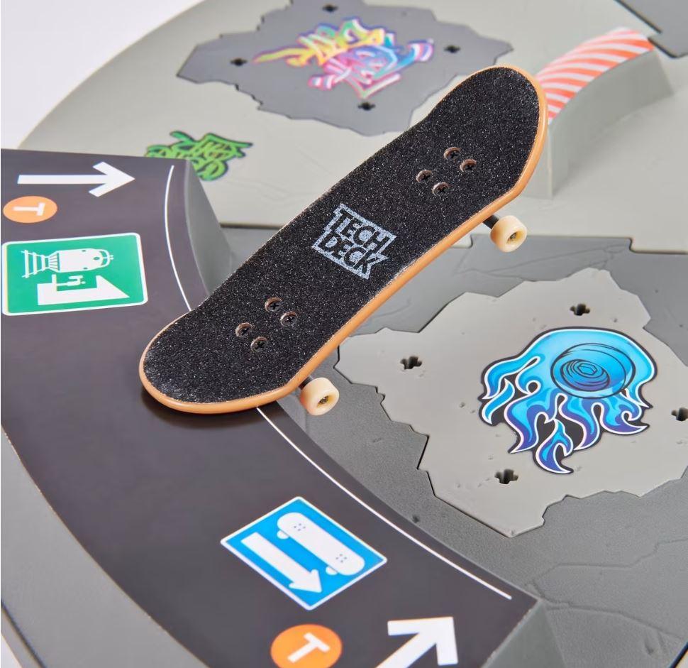 Tech Deck Shredline 360 Turntable - Create Your Ultimate Skatepark!