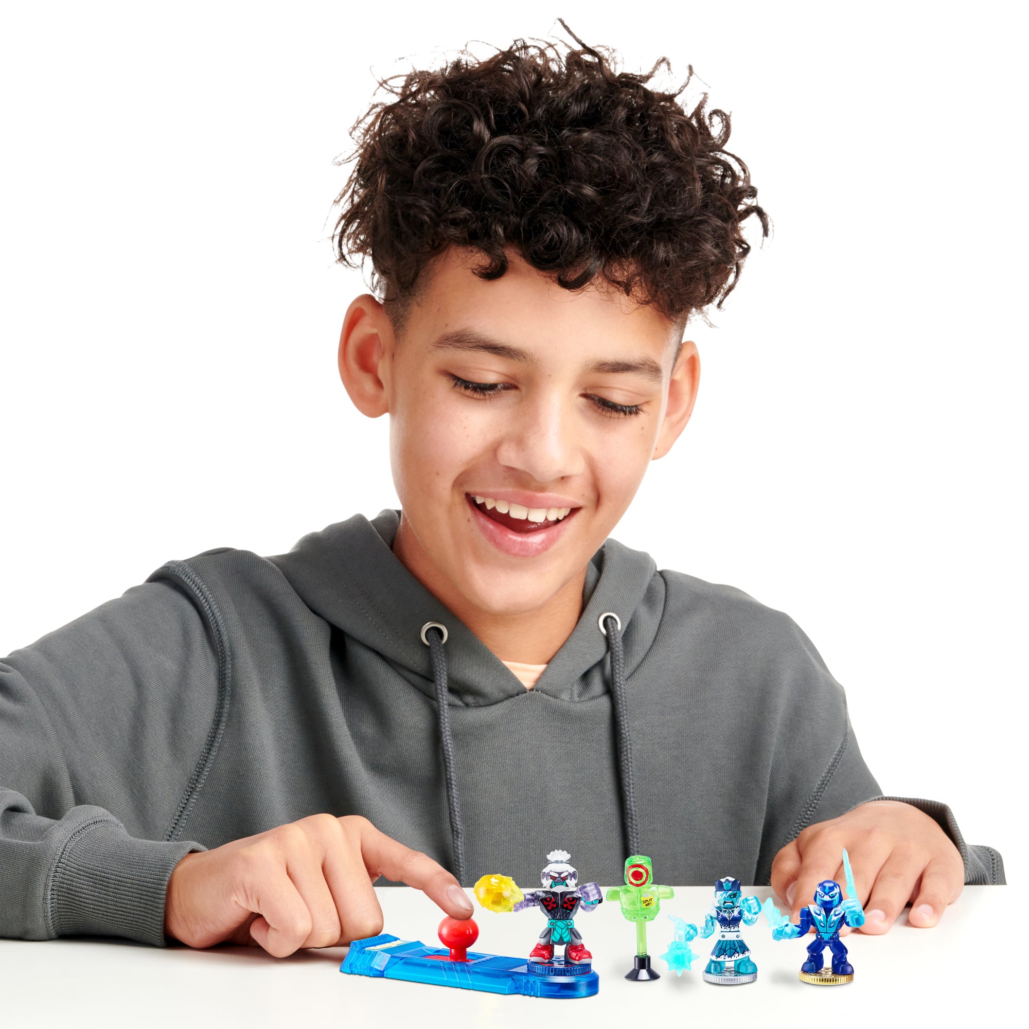 Akedo Ultimate Arcade Warriors Captain Fantomu Starter Pack for Action - Loving Kids